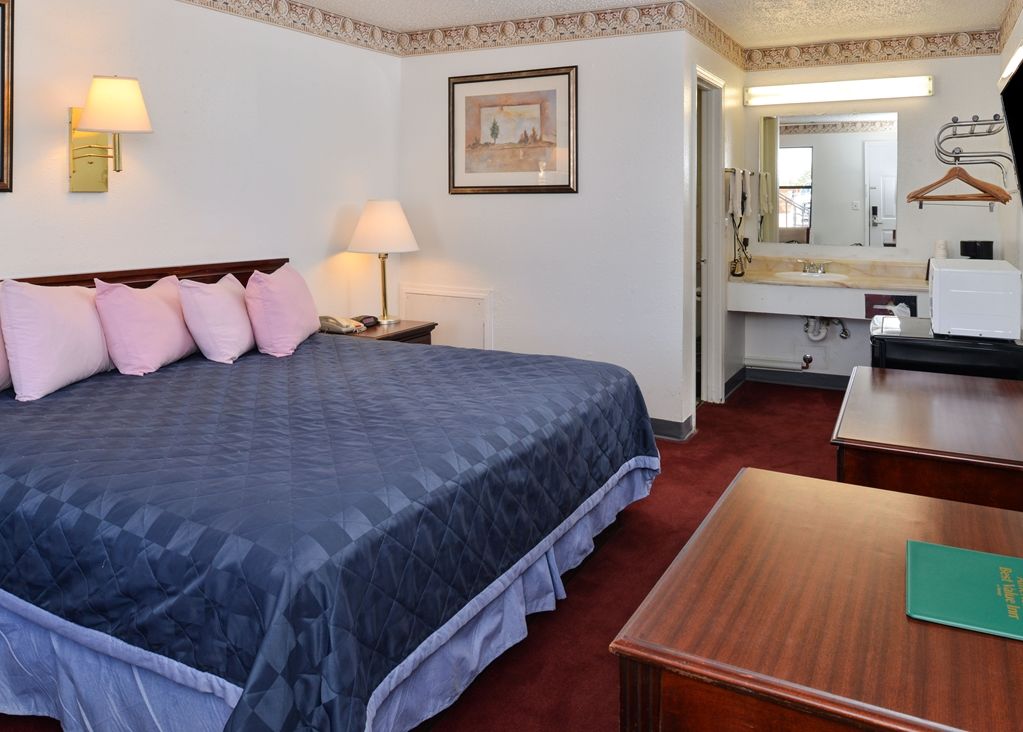 Americas Best Value Inn El Reno 객실 사진